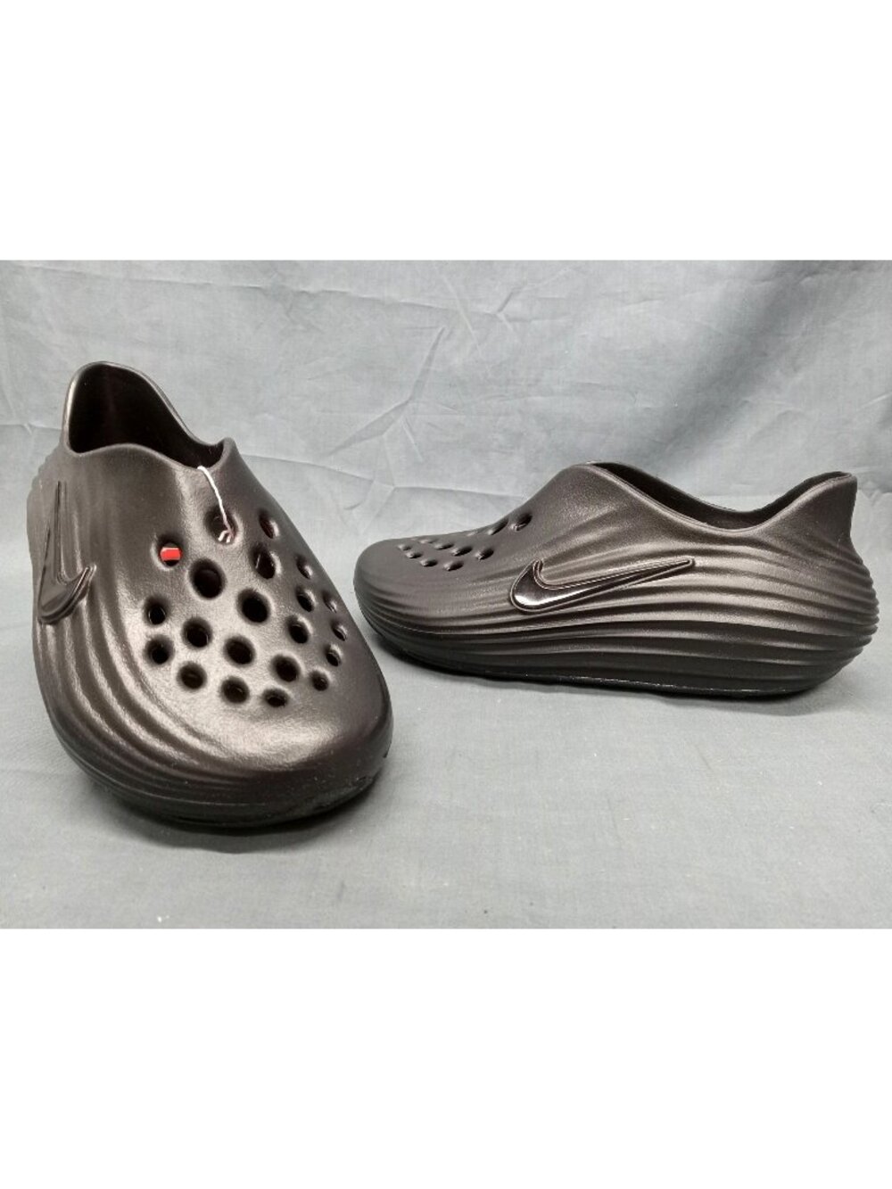 Nike ReactX Rejuven8 Slip-On Triple Black Boys Size 6 NEW WITH TAGS!